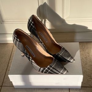 Manolo Blahnik wool plaid pointed toe pump